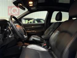 ميتسوبيشي اوتلاندر